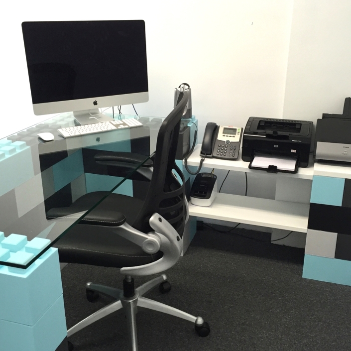 everblock-office-desk